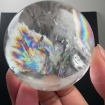 Klare Quarzkugel mit Regenbogen, 6,5–7 cm