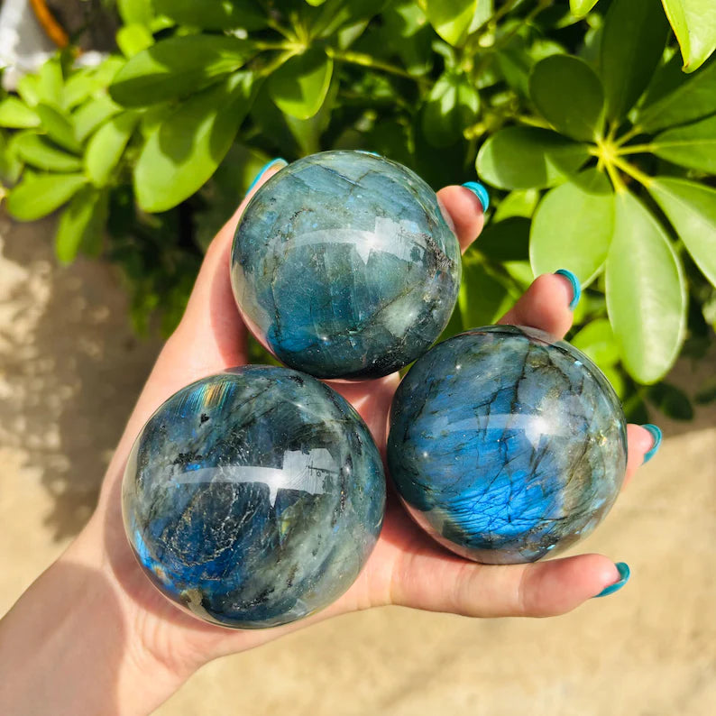 Labradorite sphere blue flash product view 3