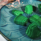 Natural Polished Crystals Stone Malachite Tumble for Home Decor