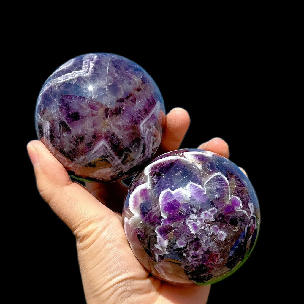 Crystal Natural Dream Amethyst Sphere Purple Chevron Amethyst Quartz Crystal Ball Dream Amethyst Sphere for Decor