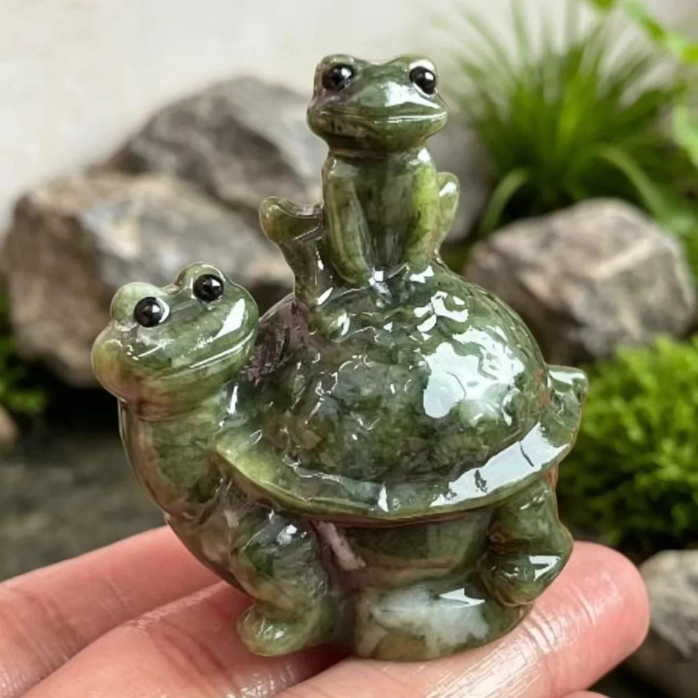 Xiuyan Frog Carving Natural Multiple Green Jasper Frog for Decoration Crystal Decor