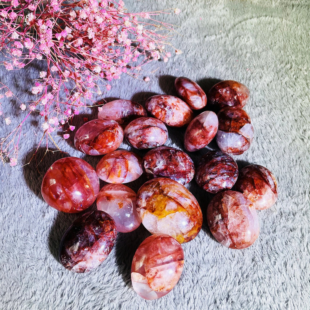 Natural Crystal Gemstone Fire Quartz Palm Stone