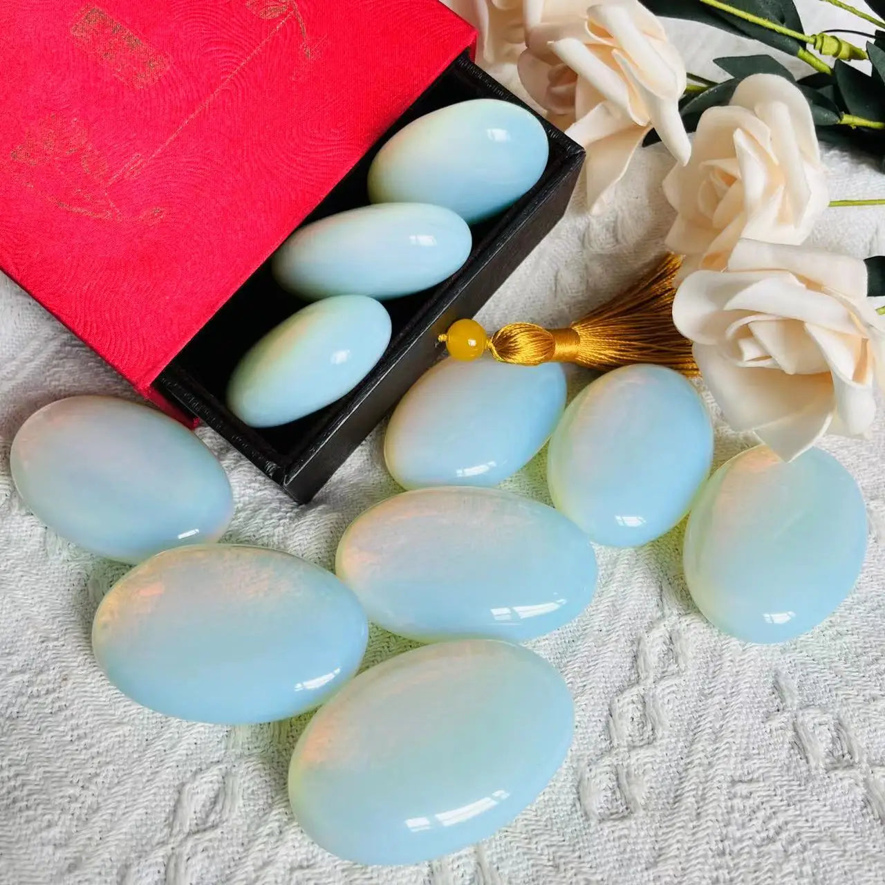 White Opalite Palm Stones, 1 kg Lot