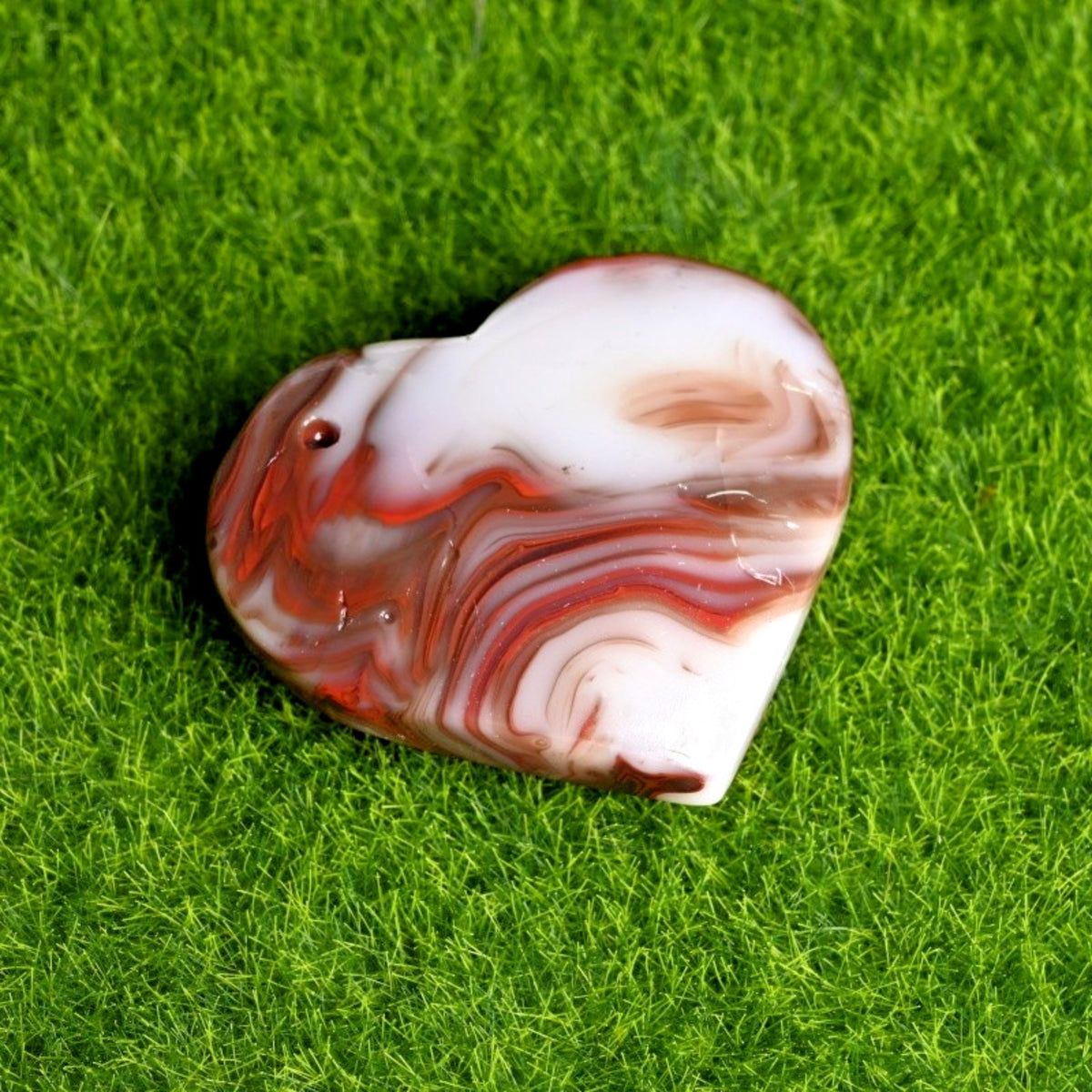 Natural Red Vein Agate Heart Natural Crystal Rough Stone for Gifts