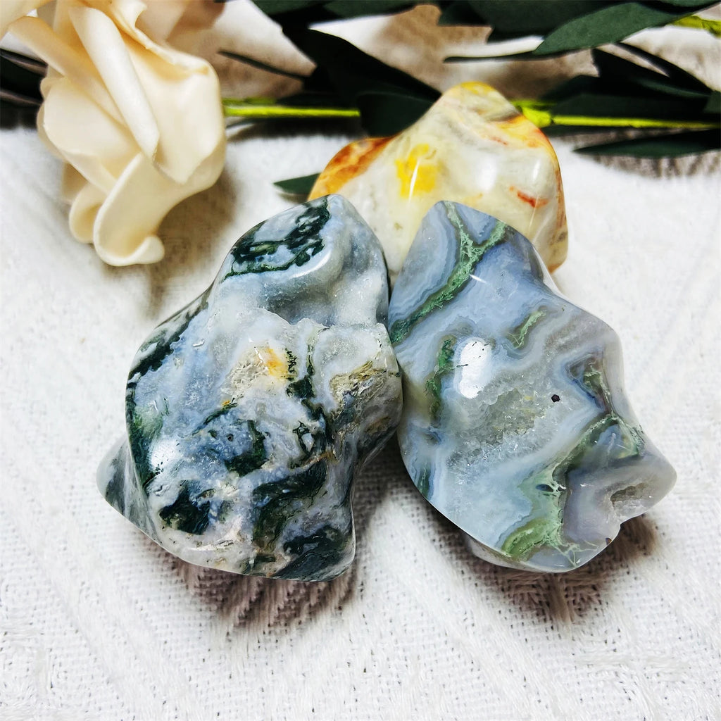 Natural Crystals Stone Hand Carving Moss Agate Flame of Loose Gemstone