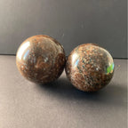 Hot-selling Natural Crystal Balls Garnet Sphere Fashion Trend Decorations by MT Brand