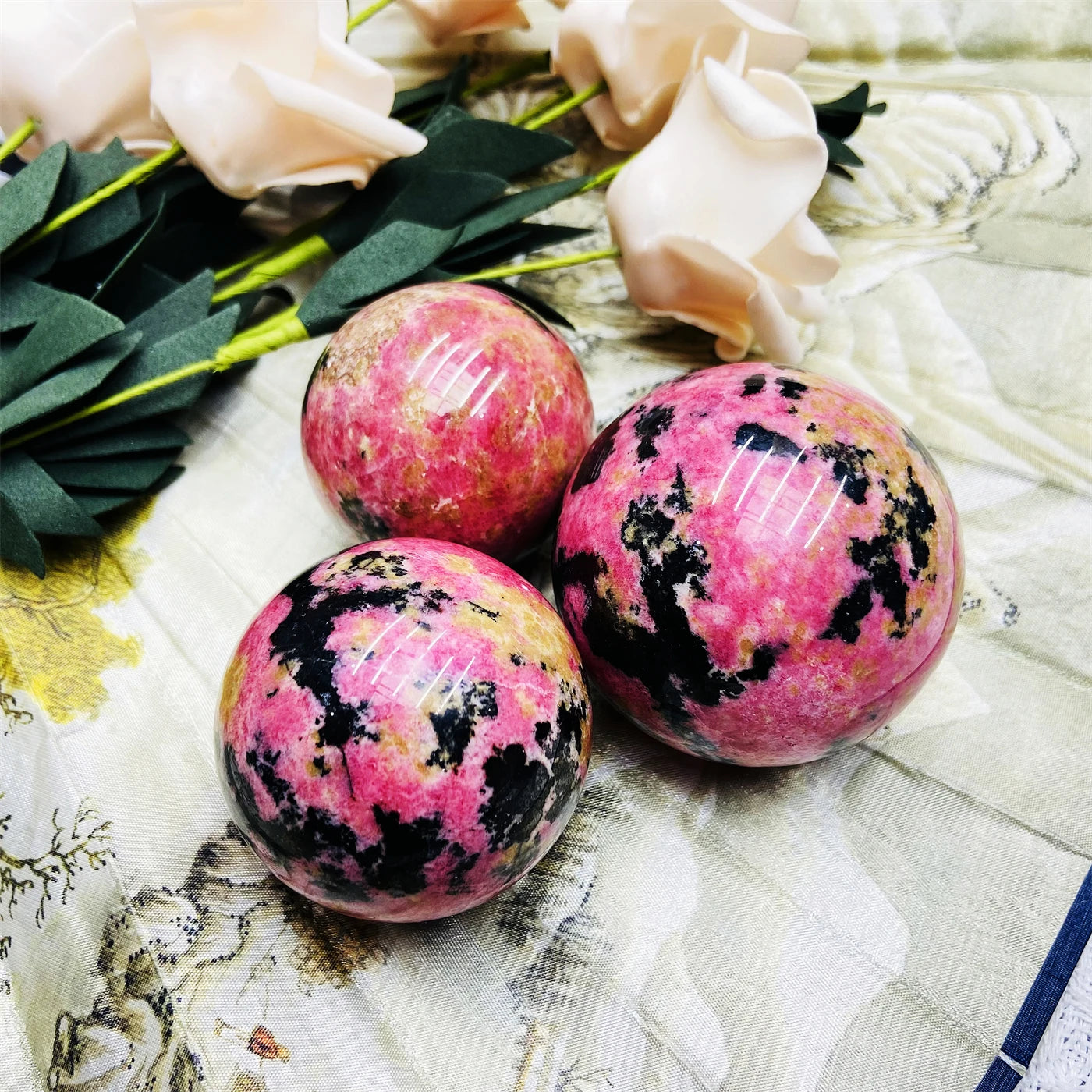 Natural Polished Ball Pink Black Rhodonite Crystal Spheres for Decor Gifts