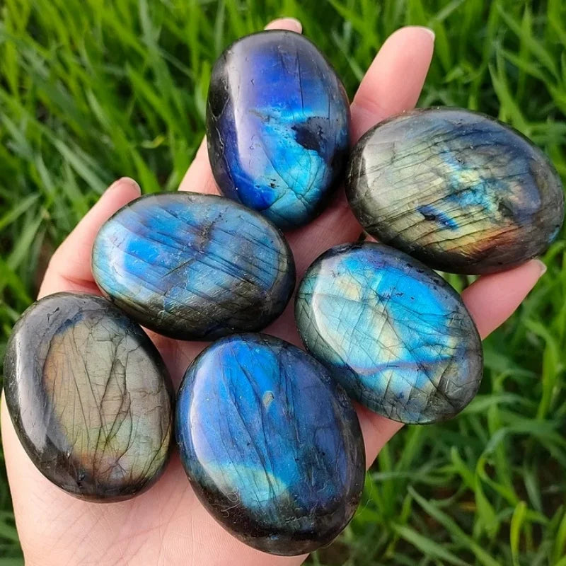 Natural Crystal Quality Blue Each Flashy Gemstone Polished Gemstone Labradorite Palm Stone