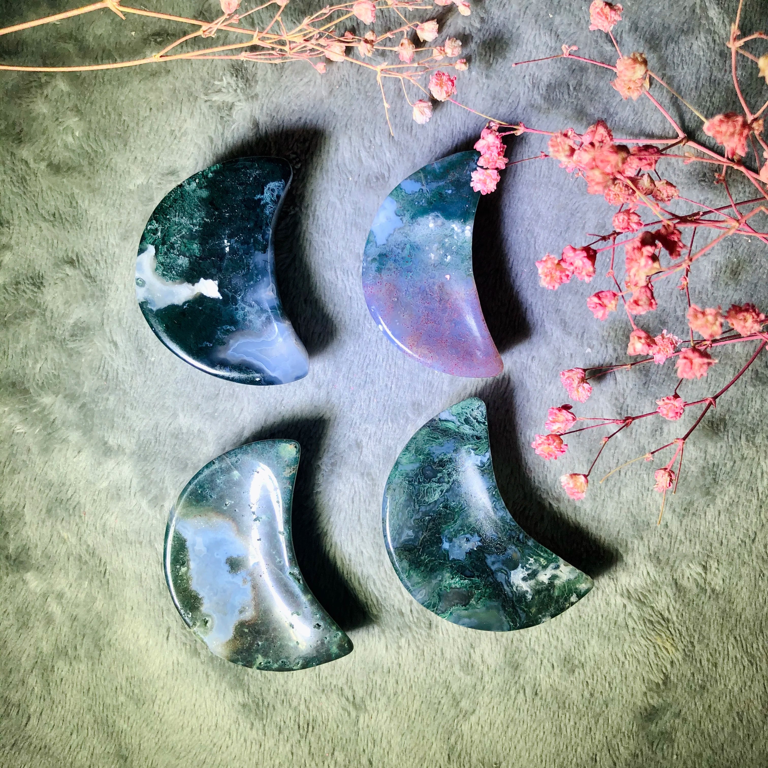 Natural Quartz Flower Agate and Moss Agate Carving Moon Bowl for Home Decor Shaped Craft Gift
