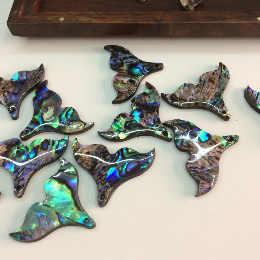 Fish-Tail Shell Bead Set