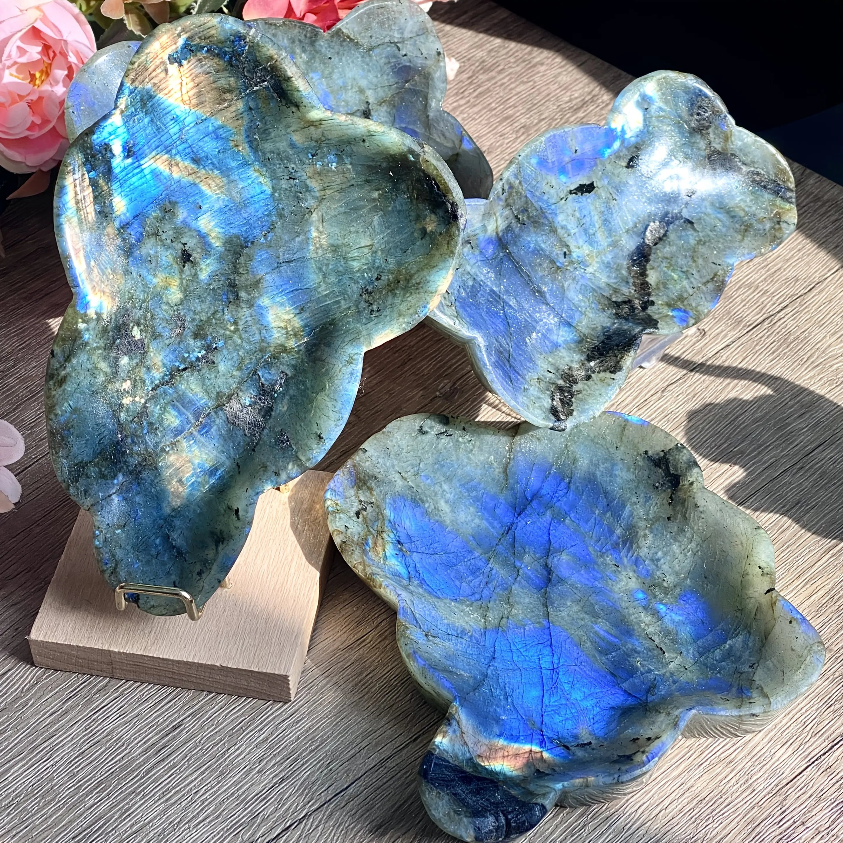 Crystal Crafts Blue and purple Labradorite Freeform Sphere Bowl Polished Natural Stone for Decoration