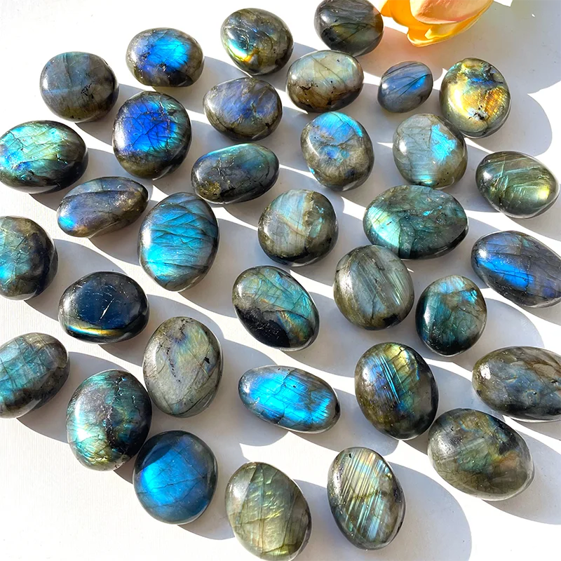 Natural Strong Flash Crystal Tumbled Labradorite Palm Stone for