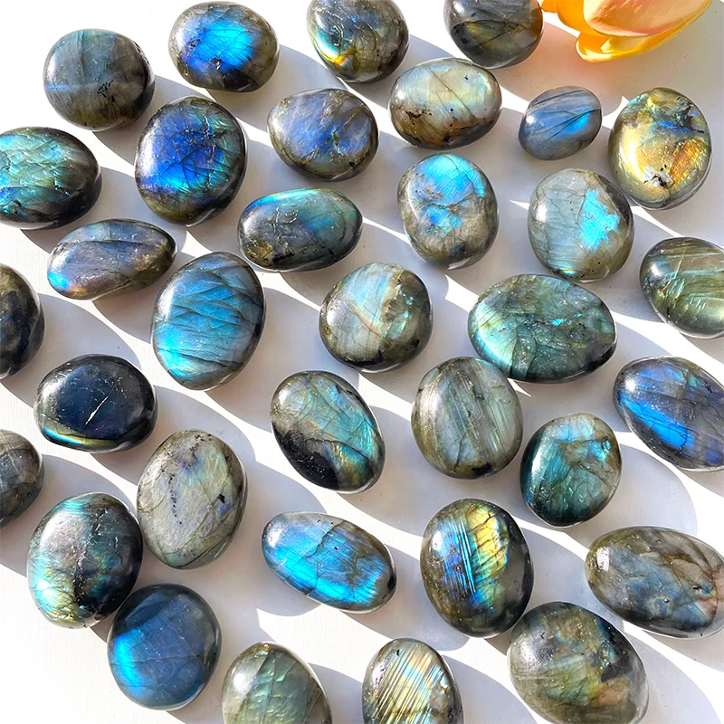 Natural Strong Flash Crystal Tumbled Labradorite Palm Stone for