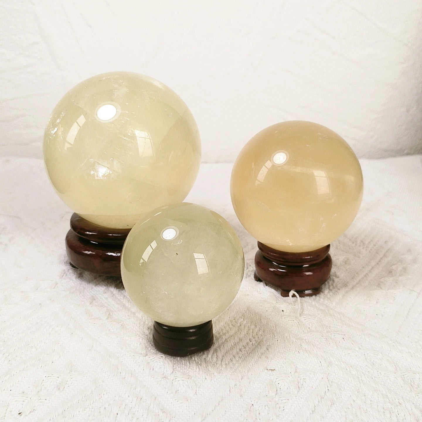 Natural Crystals Ball Yellow Honey Calcite Sphere for Home Decor