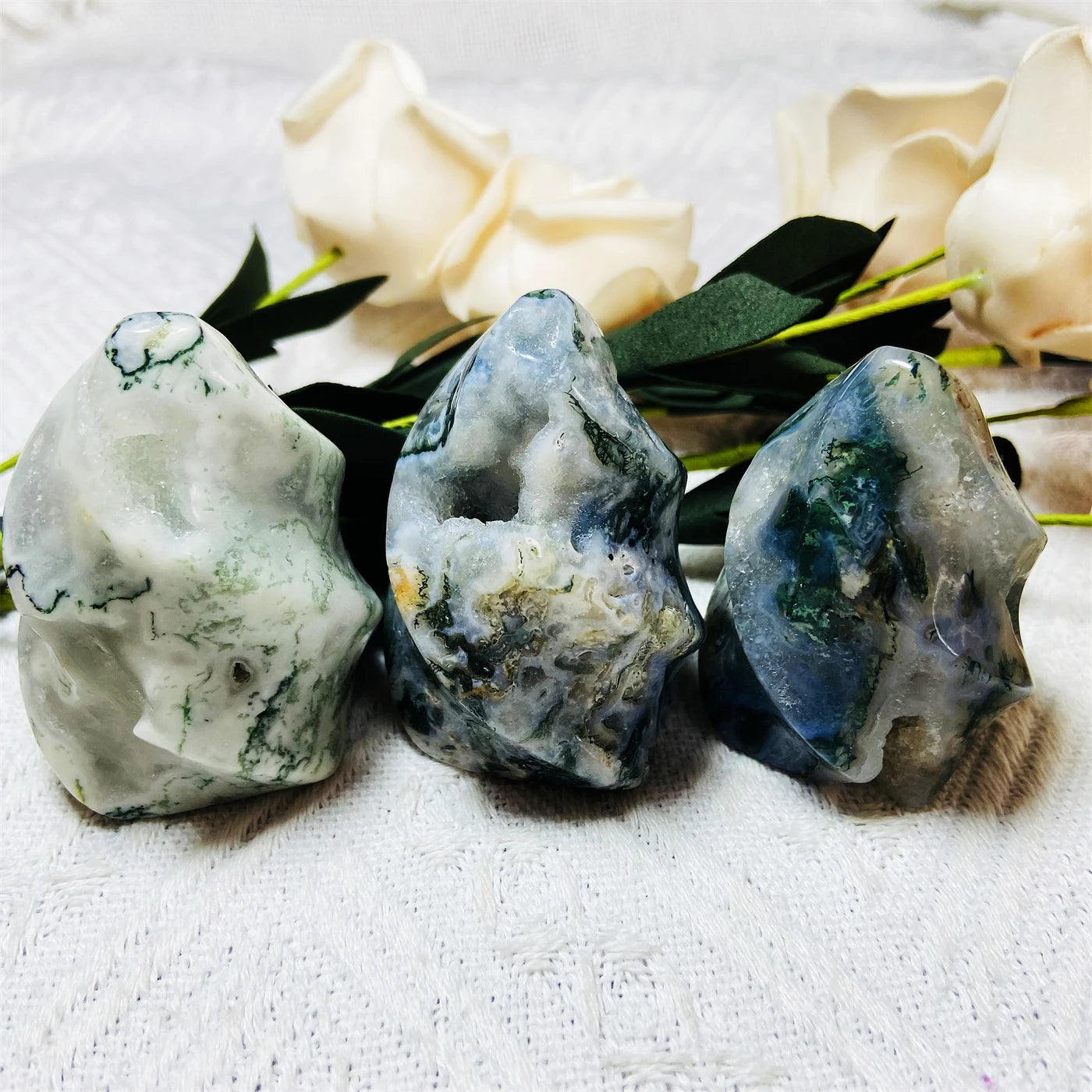 Natural Crystals Stone Hand Carving Moss Agate Flame of Loose Gemstone