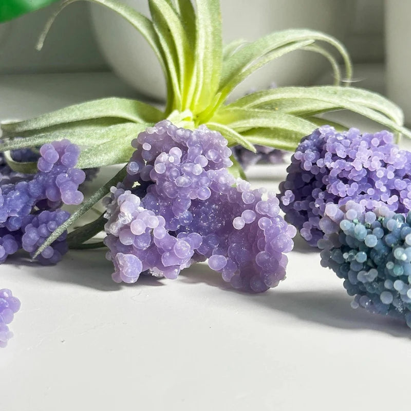 Natural Purple Grape Agate Crystal Raw Rough Stone for Decorative Purpose