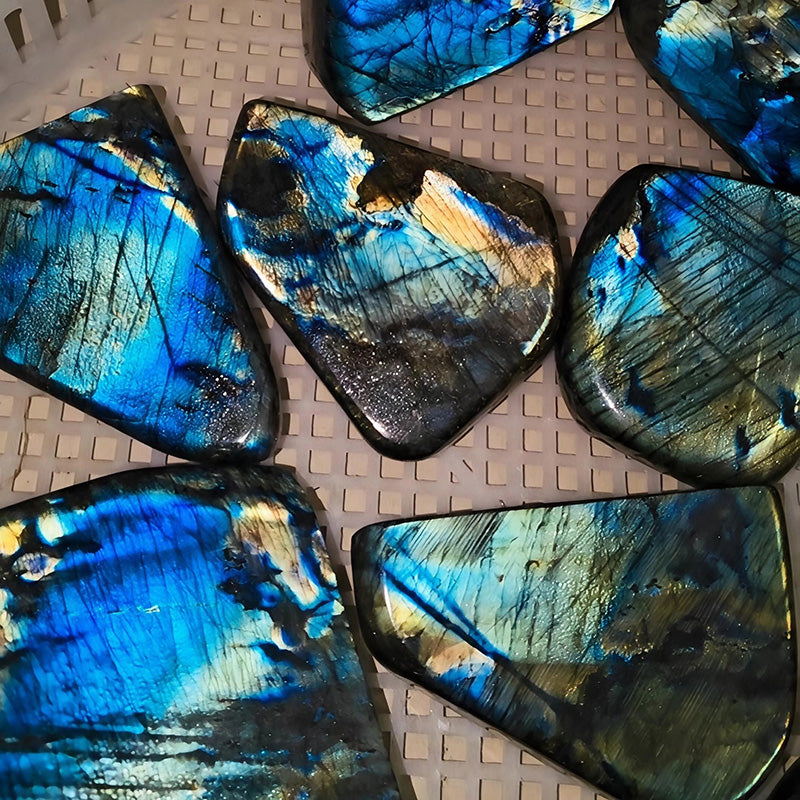 Labradorite polished freeform product view