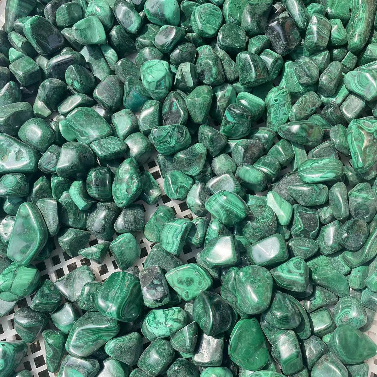 Natural Malachite and Quartz Tumbled Stones for Home Decor product view 2